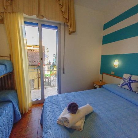 Petlyapartments เบลลาเรีย-อีเจอา มารีนา ภายนอก รูปภาพ